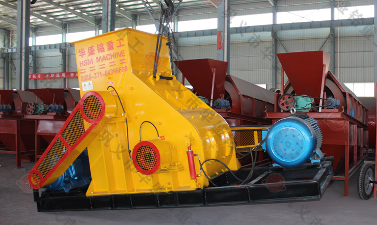 中藥材粉碎機車間實拍